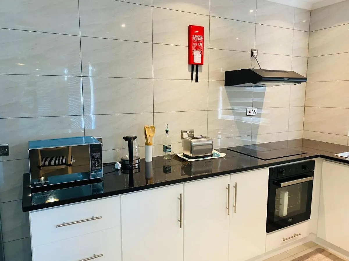 Mae Waterfront Apartments De Quincey Village 0*,  Seychelles