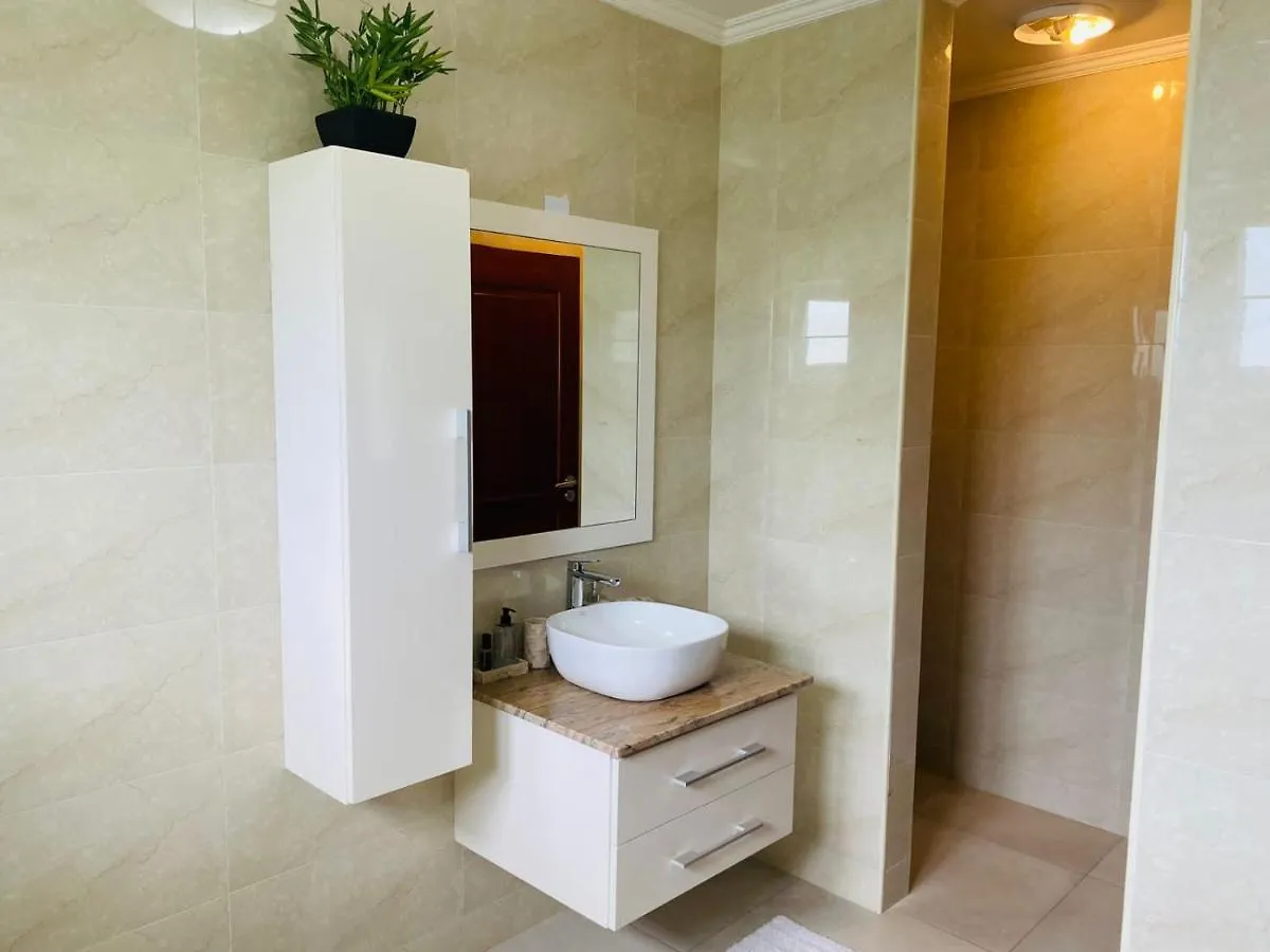 Mae Waterfront Apartments De Quincey Village 0*,  Seychelles