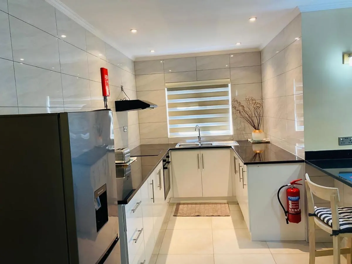Mae Waterfront Apartments De Quincey Village Seychelles