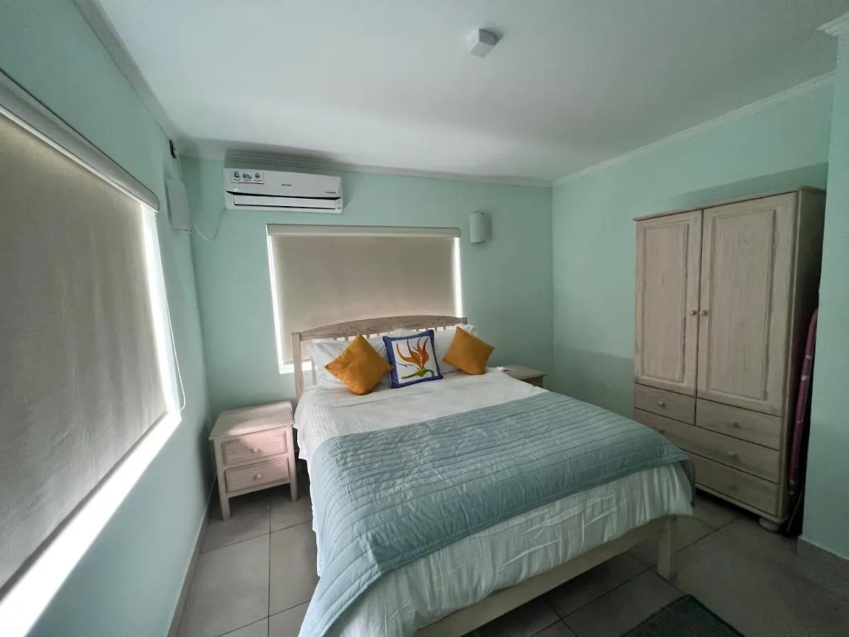 Mae Waterfront Apartments De Quincey Village